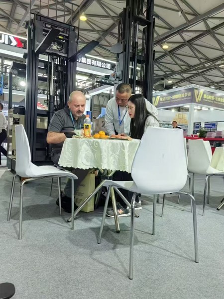 ANHUI YOUNGLIFT INTELLIGENT  EQUIPMENT CO.,LTD. ligne de production en usine